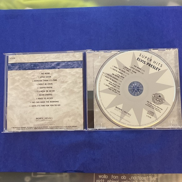 Elvis Presley CD - BUNDLE & SAVE! - Picture 2 of 3